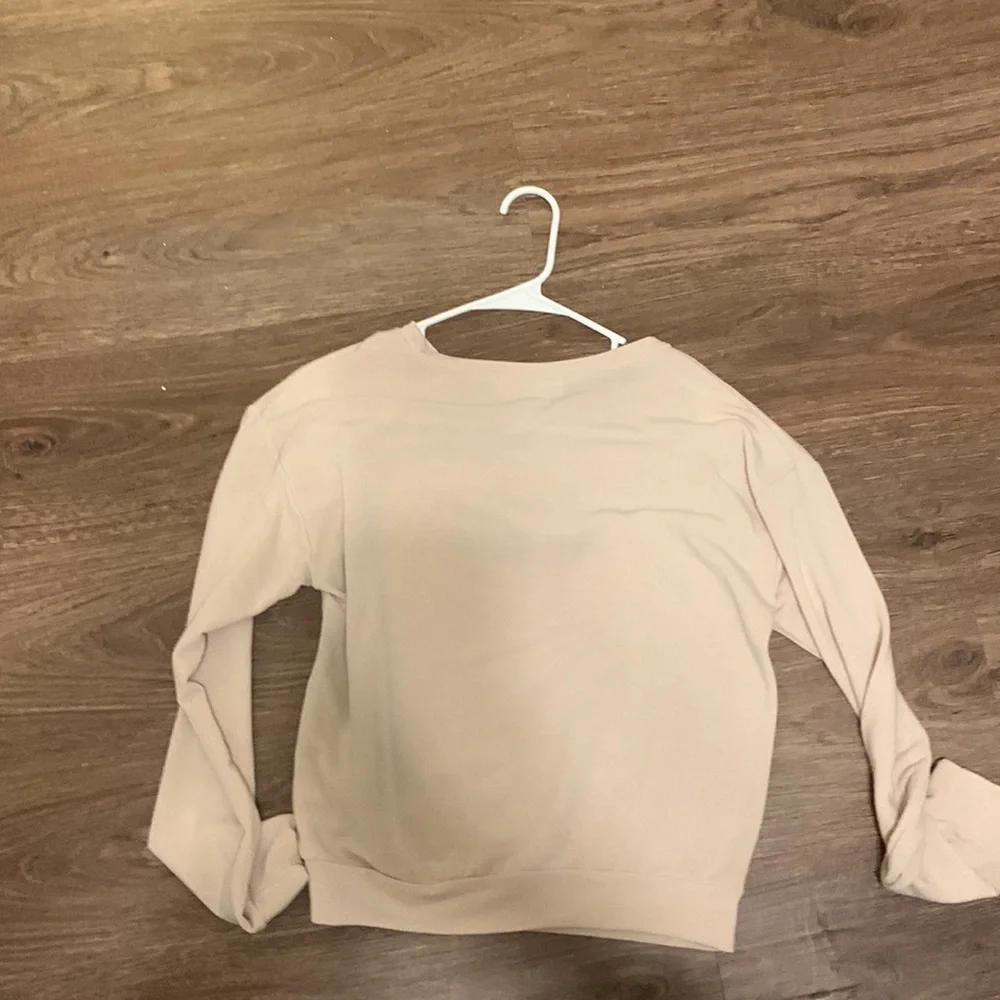 Pants store sweater - Picture 3 of 3